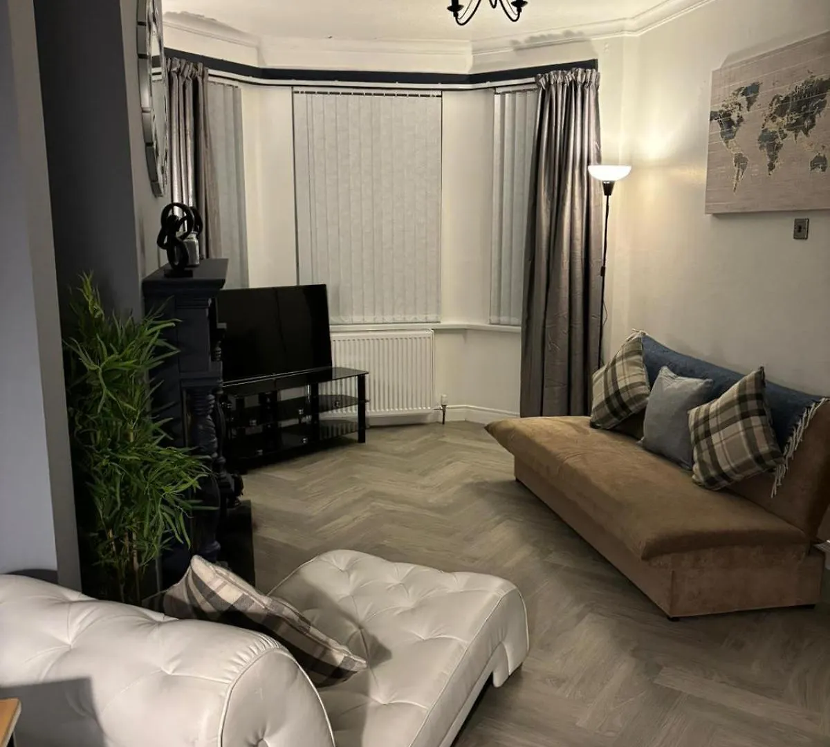Vila Manor House Belfast 0*,